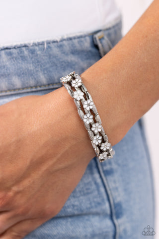 Scattered Springtime - White - Flower and Bead Stretchy Paparazzi Bracelet