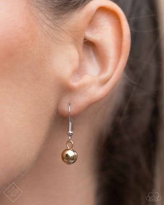 Sizzling Strands - Multi - Silver Snake Chain Oversized Gold Bead Paparazzi Short Necklace - April 2024 Magnificent Musings Fashion Fix