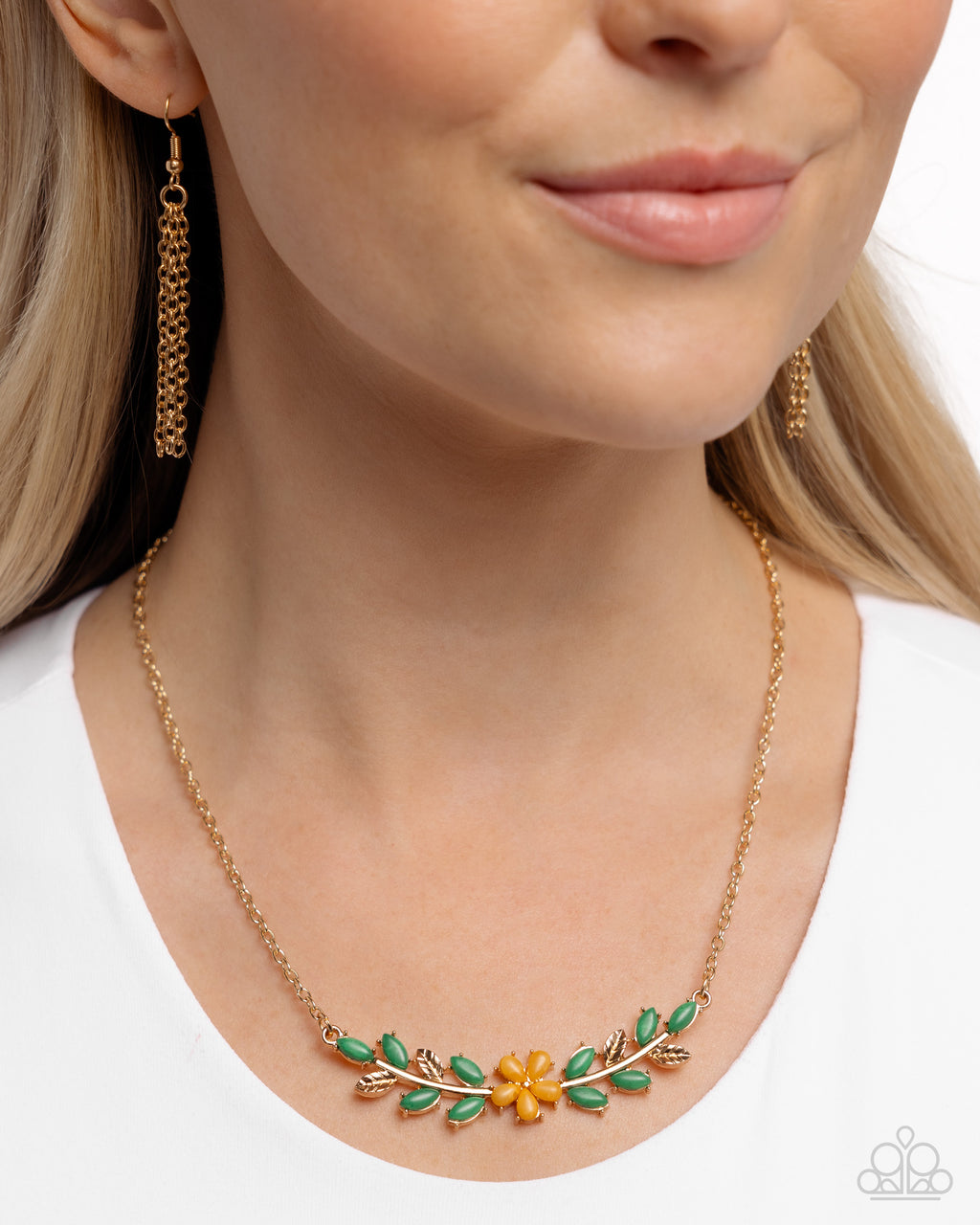 Leafy Layover - Orange - Stone Flower Jade Leaves Gold Paparazzi Short ...