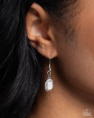 Clandestine Color - White