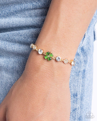 St. Patricks Day Compete Look - St. Patricks Day Pizzazz Bracelet & Dreamy Disposition Earrings - Green Set