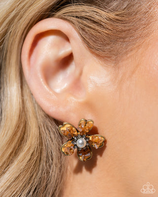 Complete Look - Chiseled Captain Ring and Chiseled Casino Brass - Flower Set