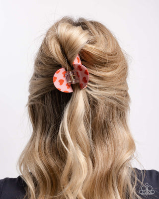 Courting Clip - Red - Heart Paparazzi Claw Clip