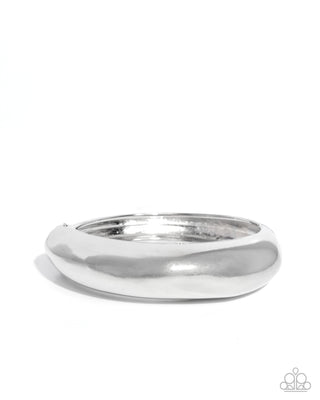 Sleek Sojourn - Silver