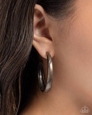 Embossed Elegance - Brass