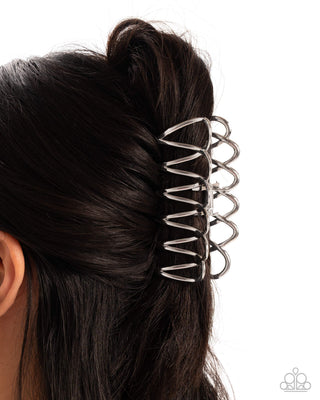 Scalloped Showstopper - Silver - Metal Paparazzi Claw Clip