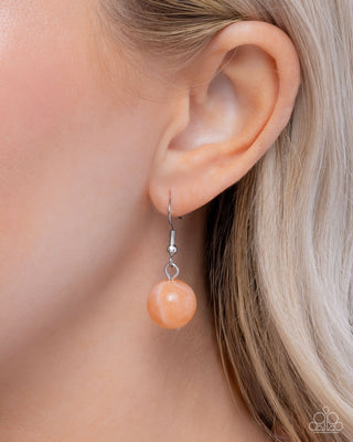 Contemplative Chic - Necklace