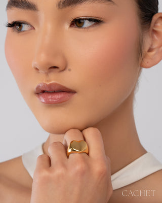 Amora 18K gold-plated heart ring modeled, size 10