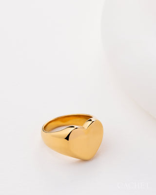 Amora 18K gold-plated heart ring flat lay, size 10