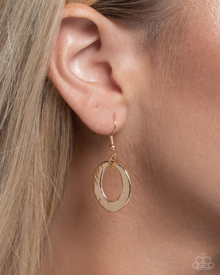 Trendy Takedown - Gold - Paparazzi Necklace