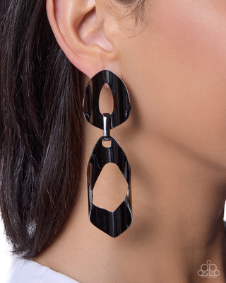 Iconic Illusion - Black