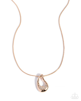 Sculptural Shimmer - Gold