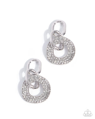 Comparable Chic - White
