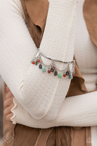July 2023 Simply Santa Fe Trend Blend Complete Fashion Fix Set