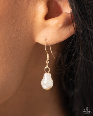 Executive Expression - Gold - Hammered Disc and White Pearl Y-Shaped Paparazzi Short Necklace