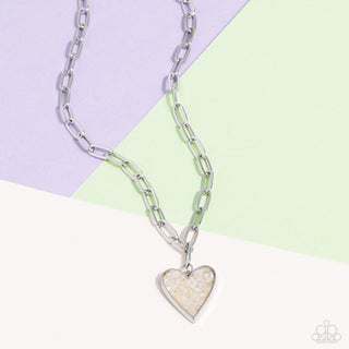 Kiss and SHELL - White -  Shell Heart Pendant Paparazzi Short Necklace